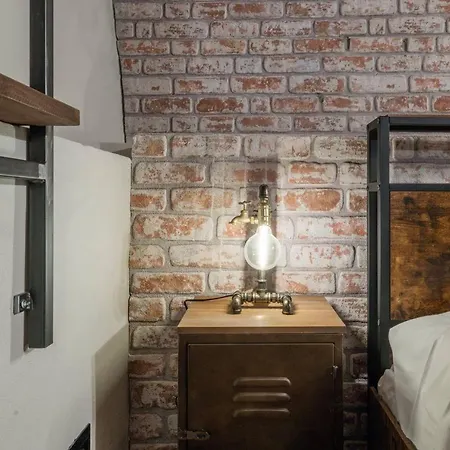 Underground Loft-3